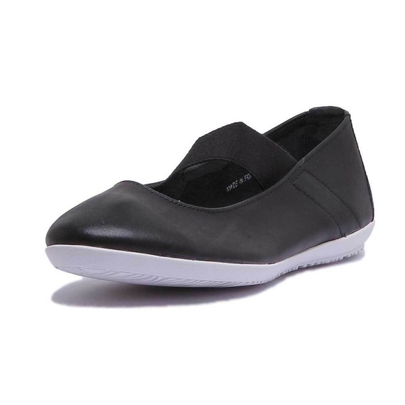 NIB Softinos by Fly London Soft Toe Cap Leather Shoes in Black - Picture 5 of 7